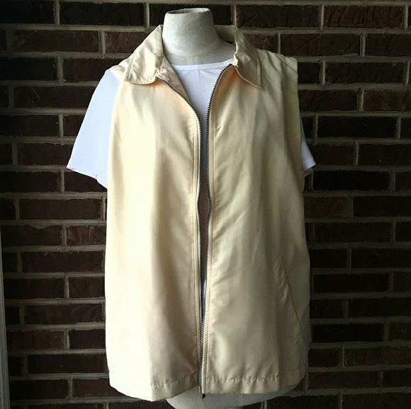 Tommy Hilfiger Vest - Picture 1 of 8